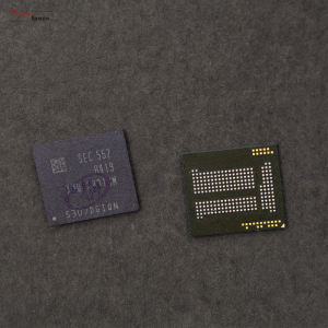 Мікросхема Flash пам'яті Samsung KMQ820013M-B419, 2/16GB, BGA 221, Rev. 1.7 (MMC 5.0, MMC 5.01) Original (PRC) краща модель в Полтаві